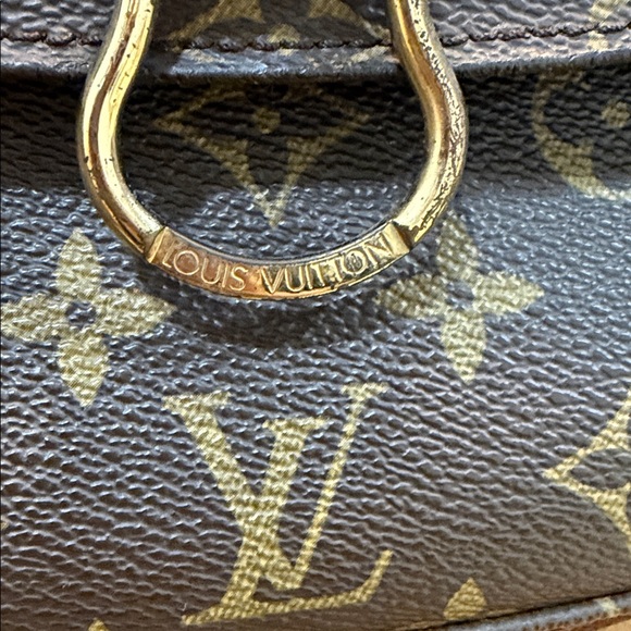 Louis Vuitton St.Cloud bag - Picture 9 of 15